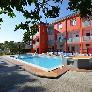 https://appartamenti-villa-simona.hotelinveneto.com